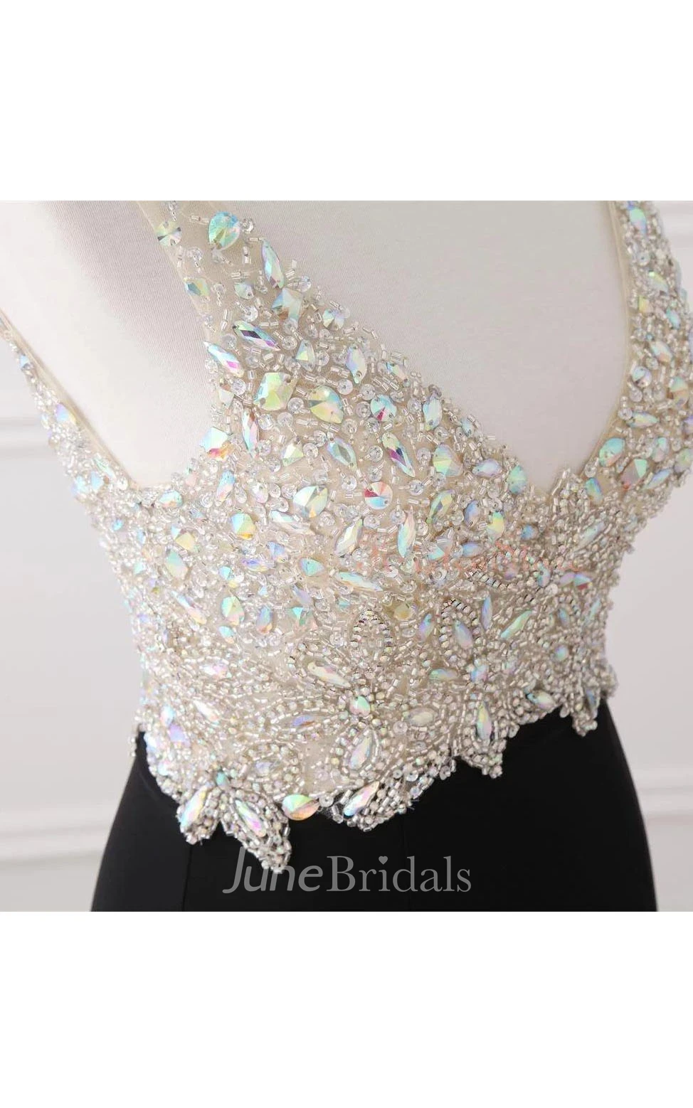 Long V-neck Mermaid Dress With Beading And Split