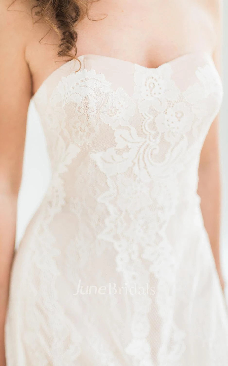 Sheath Strapped Lace Satin Weddig Dress