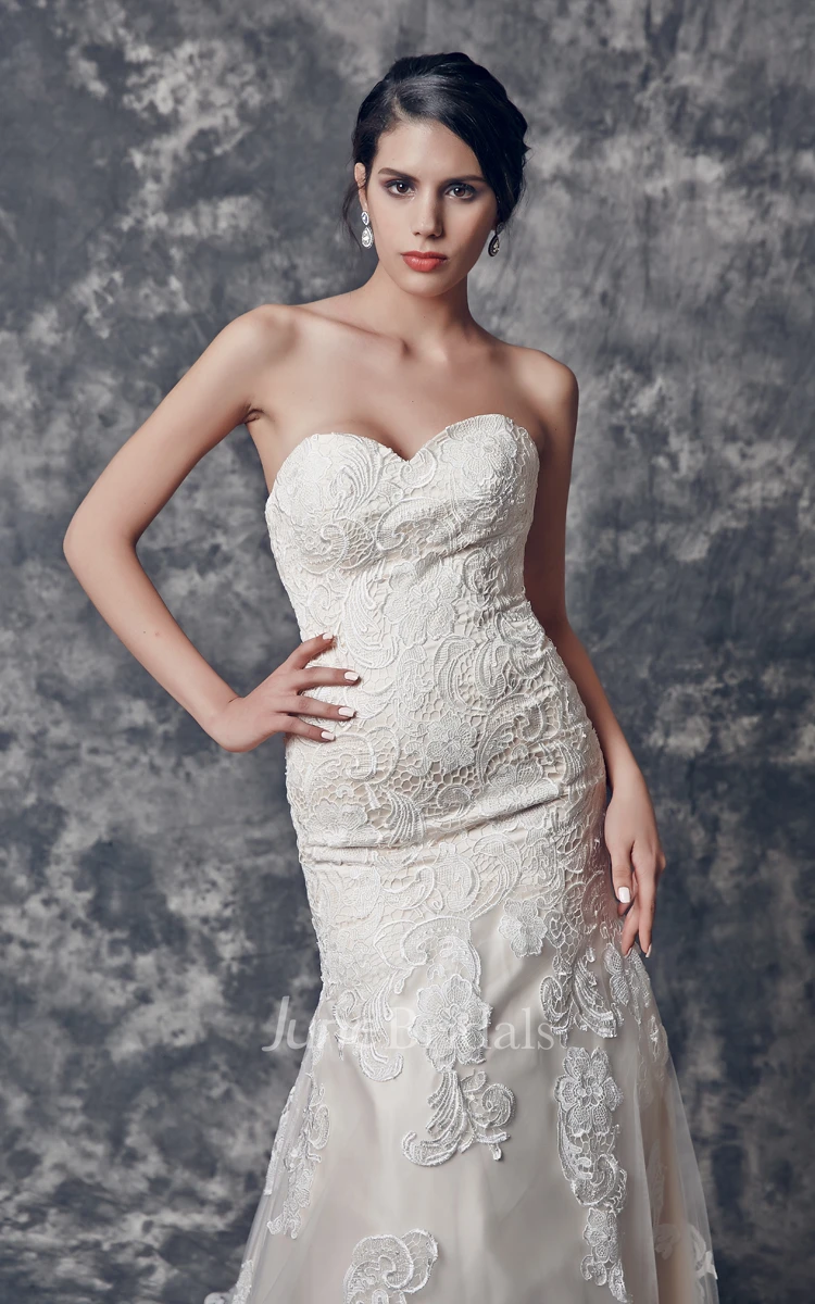 Sweetheart Fit and Flare Lace Wedding Dress