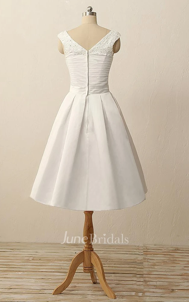 Short V-Neck Pleats Beading Appliques Satin Dress