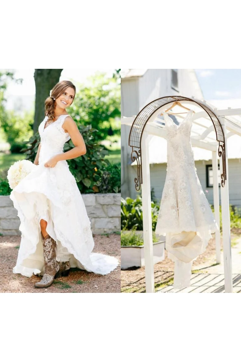 Elegant Country Lace Wedding Dress Rustic Cowgirl Boots V-Neck Boho Bridal  Gown with Court Train - June Bridals