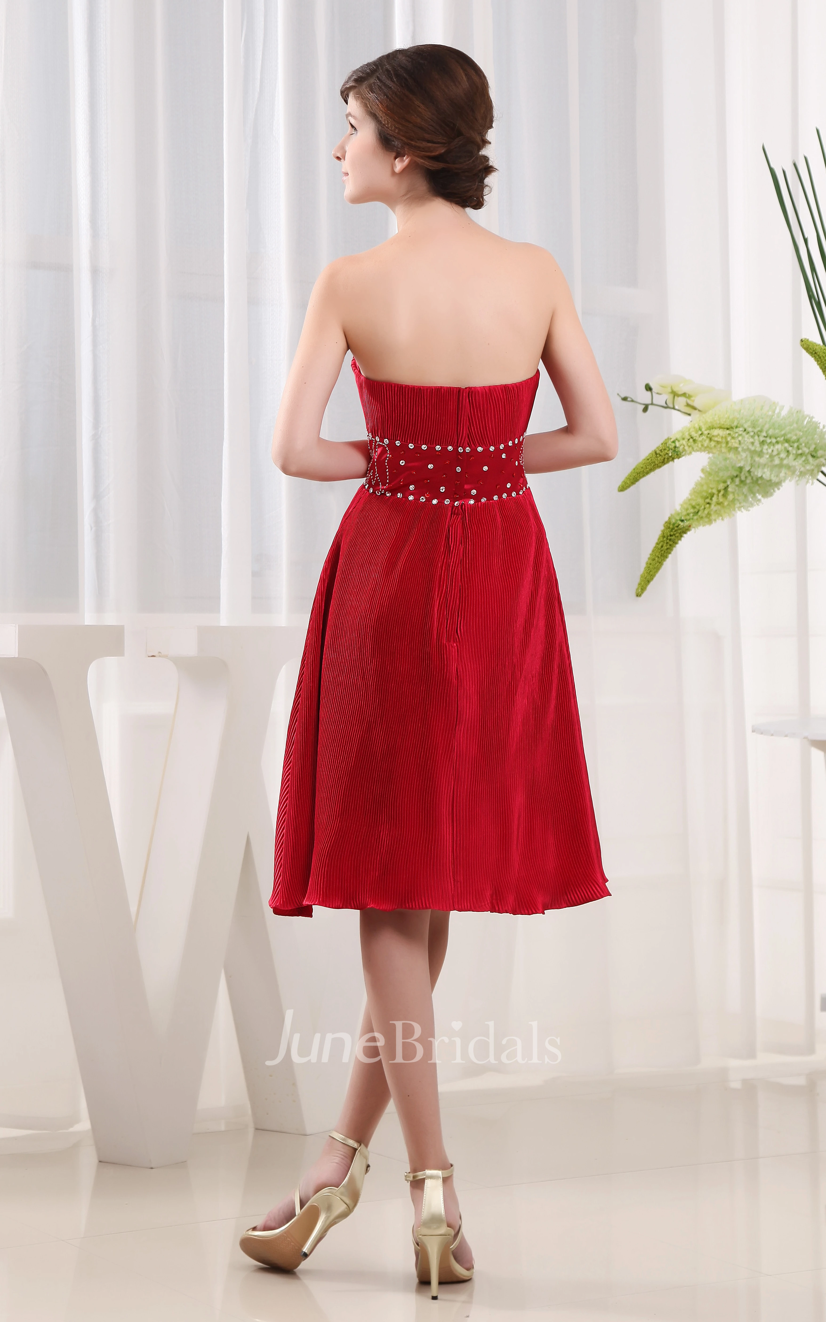 Refined Knee-Length Dress With Beaded Waist and Bolero