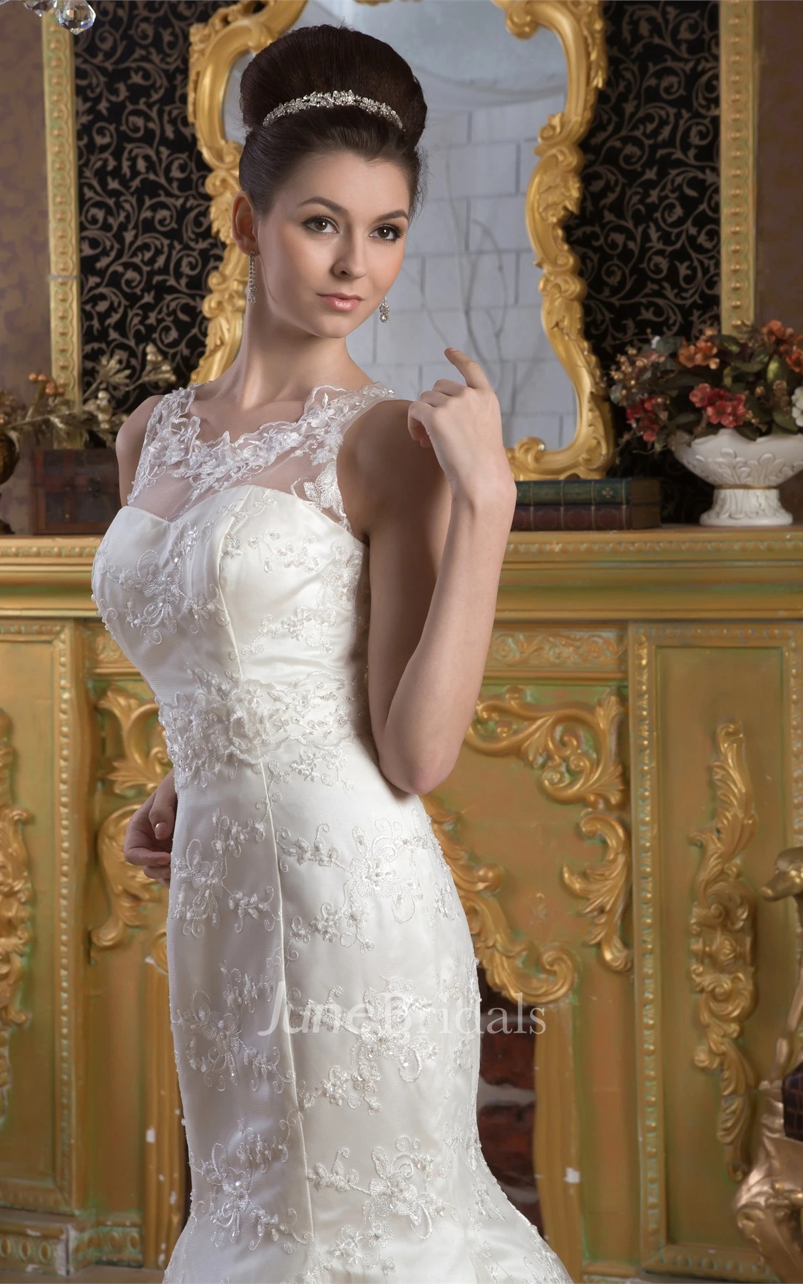 Sleeveless Mermaid Lace Dress with Illusion Neckline