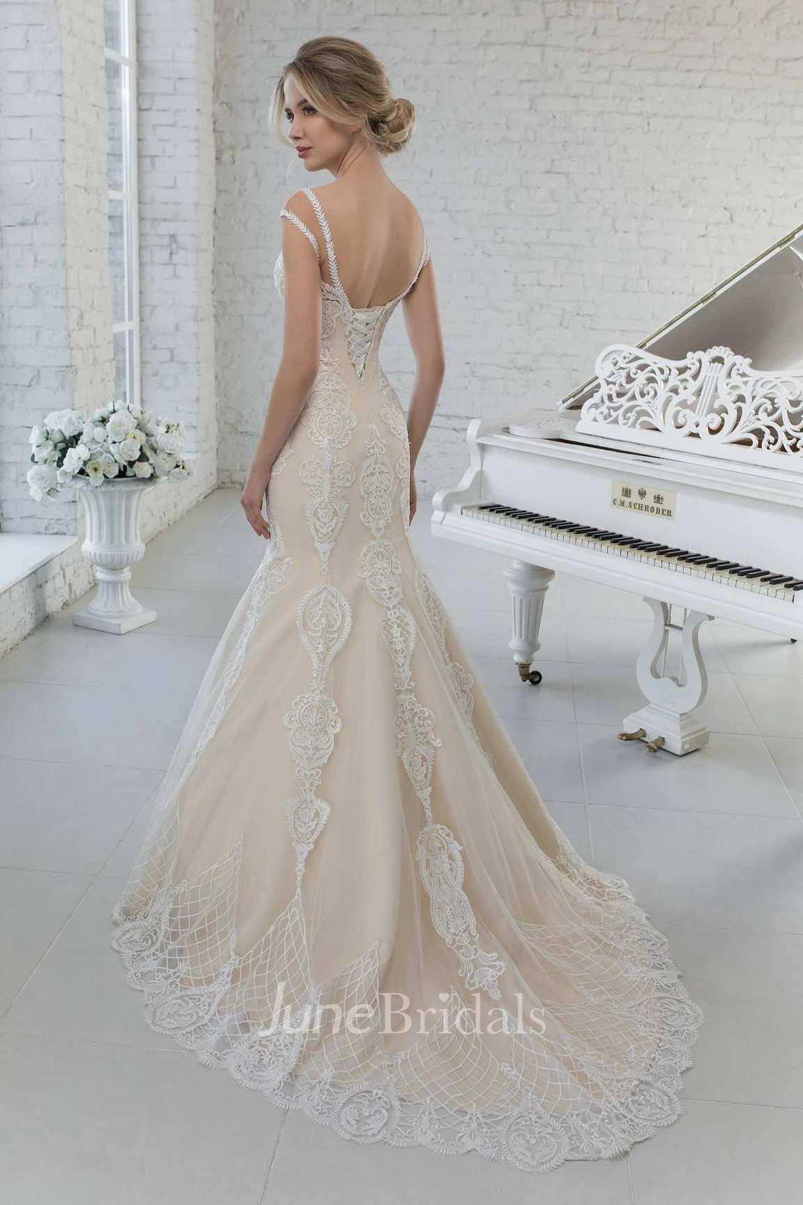 Mermaid Scoop-neck Cap-sleeve Lace Appliqued Wedding Dress With Sweep Train