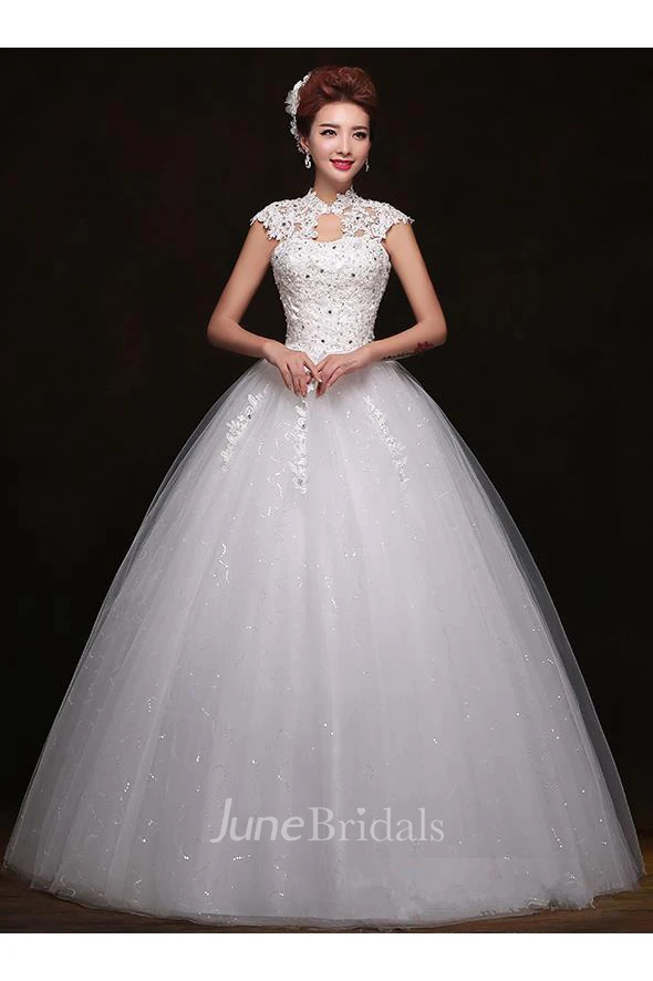 Gorgeous High Neck Cap Sleeve Wedding Dresses Ball Gown With Lace Appliques