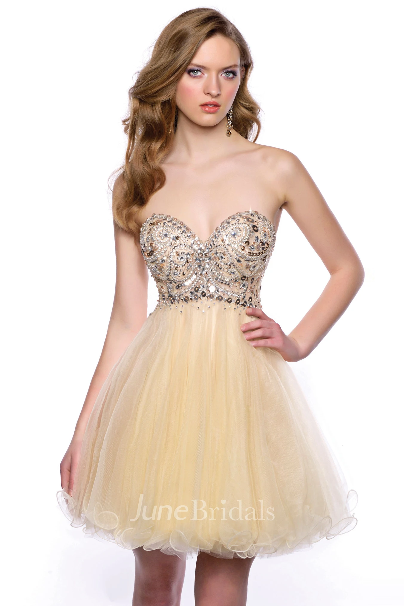 Tulle Sweetheart A-Line Short Homecoming Dress With Crystal Embellishment