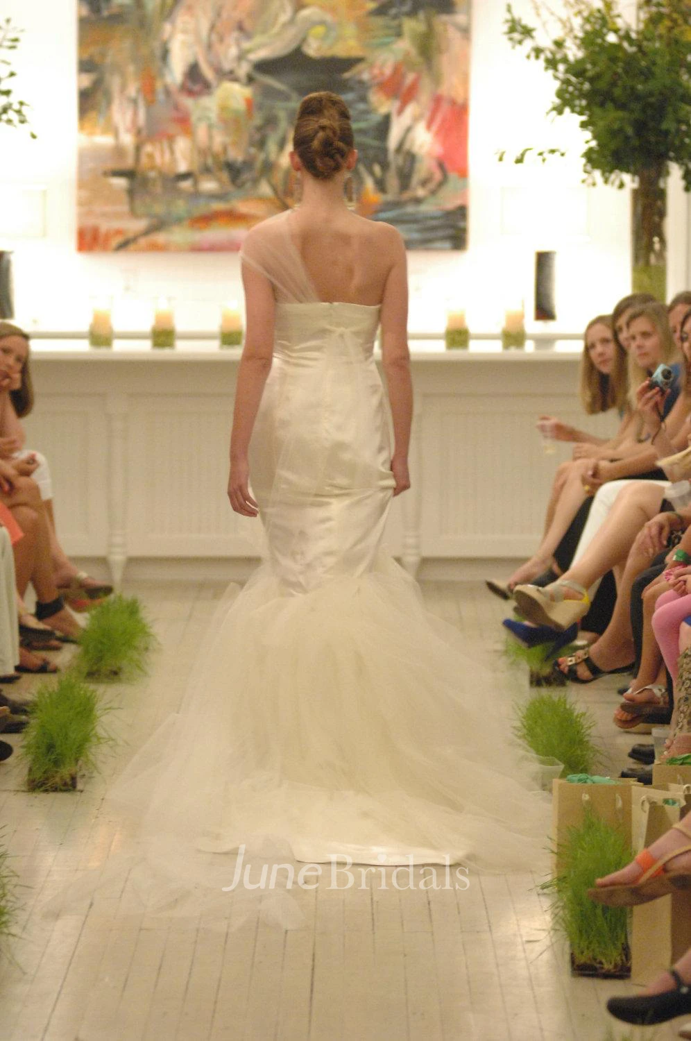 Organic Convertible One Shoulder Satin Tulle Mermaid Trumpet Formal Bridal Gown