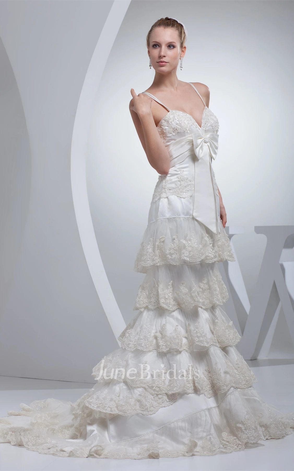 Spaghetti-Strap Tiered Gown with Appliques and Bowknot