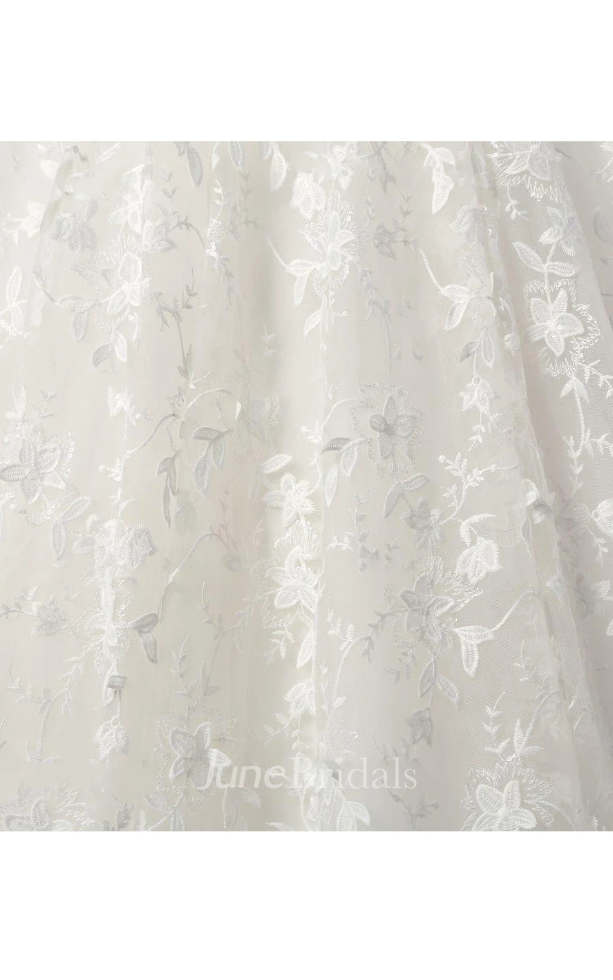 Long Sleeve Backless Lace Weddig Dress With Illusion