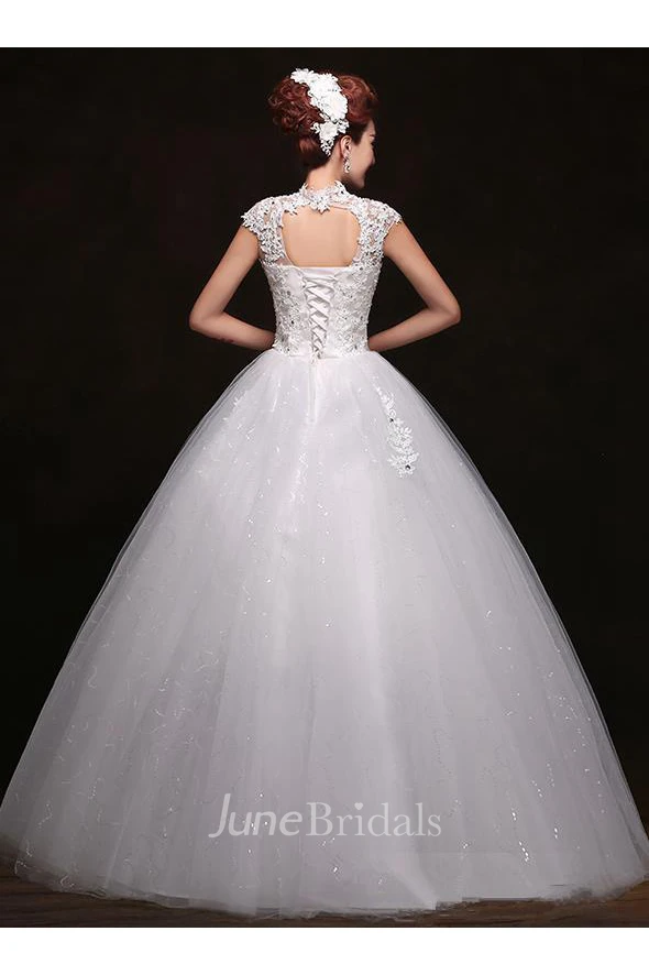 Gorgeous High Neck Cap Sleeve Wedding Dresses Ball Gown With Lace Appliques