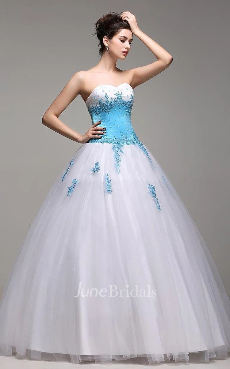 Sweetheart Tulle Ball Gown With Appliques and Beadings
