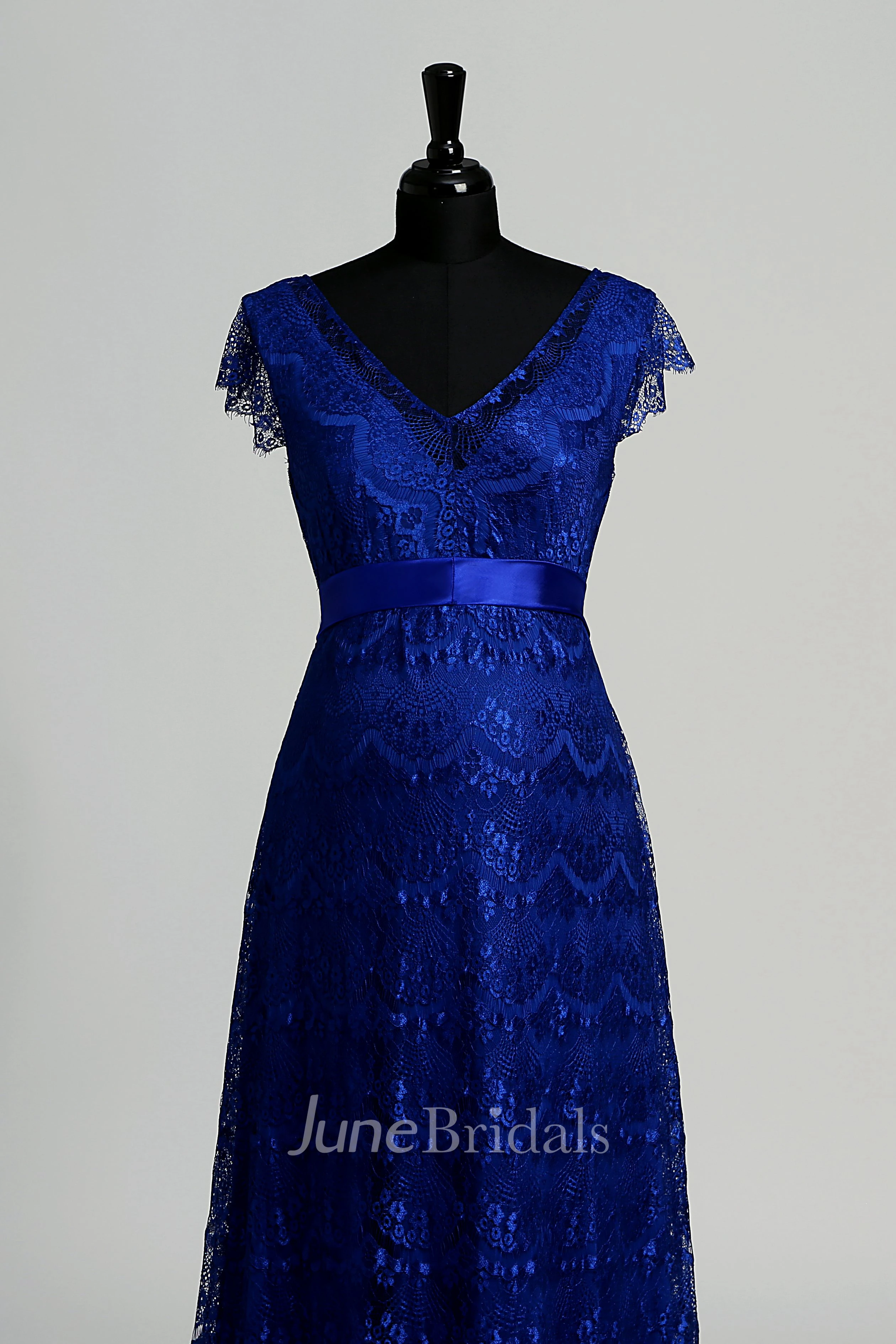 Floor-length A-line V-neck Cap Short Sleeve Low-V Back Lace Maternity Dress with Sweep/Brush Train