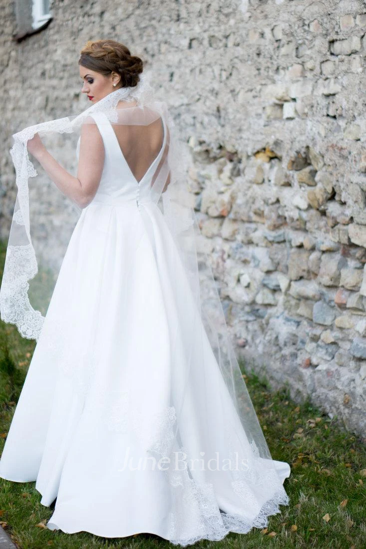 Bateau Neck Sleeveless A-Line Satin Wedding Dress With Pleats