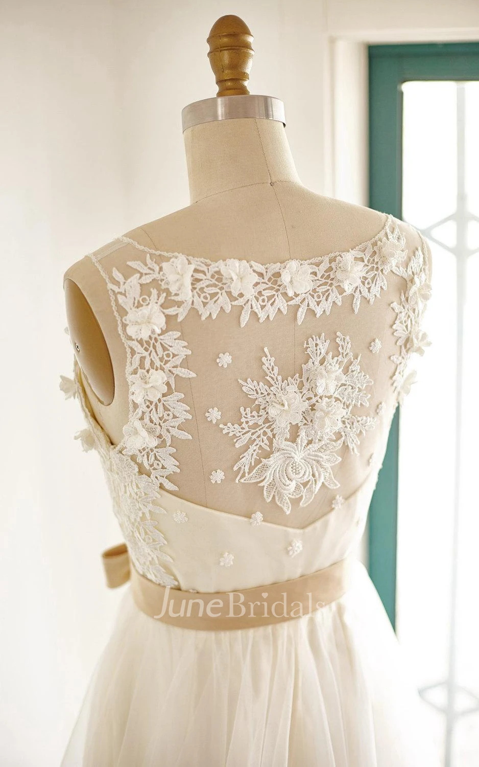 Lace Tulle Wedding Bridal Gown With Champagne Lining Dress