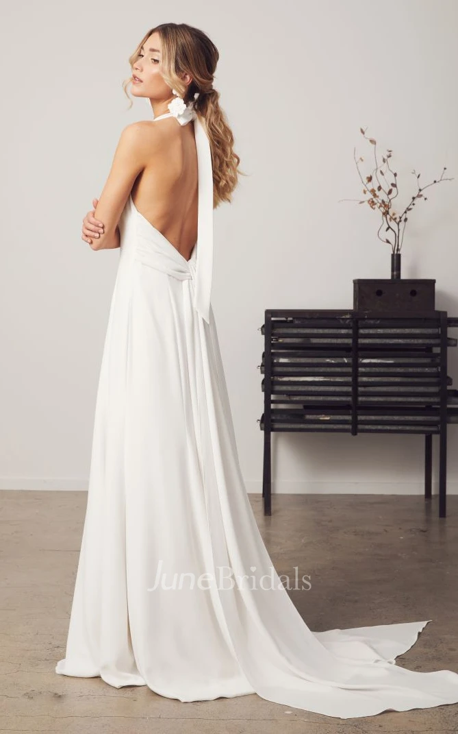 Romantic Satin A-Line Halter Sexy Garden Warm Wedding Dress With Deep-V Back