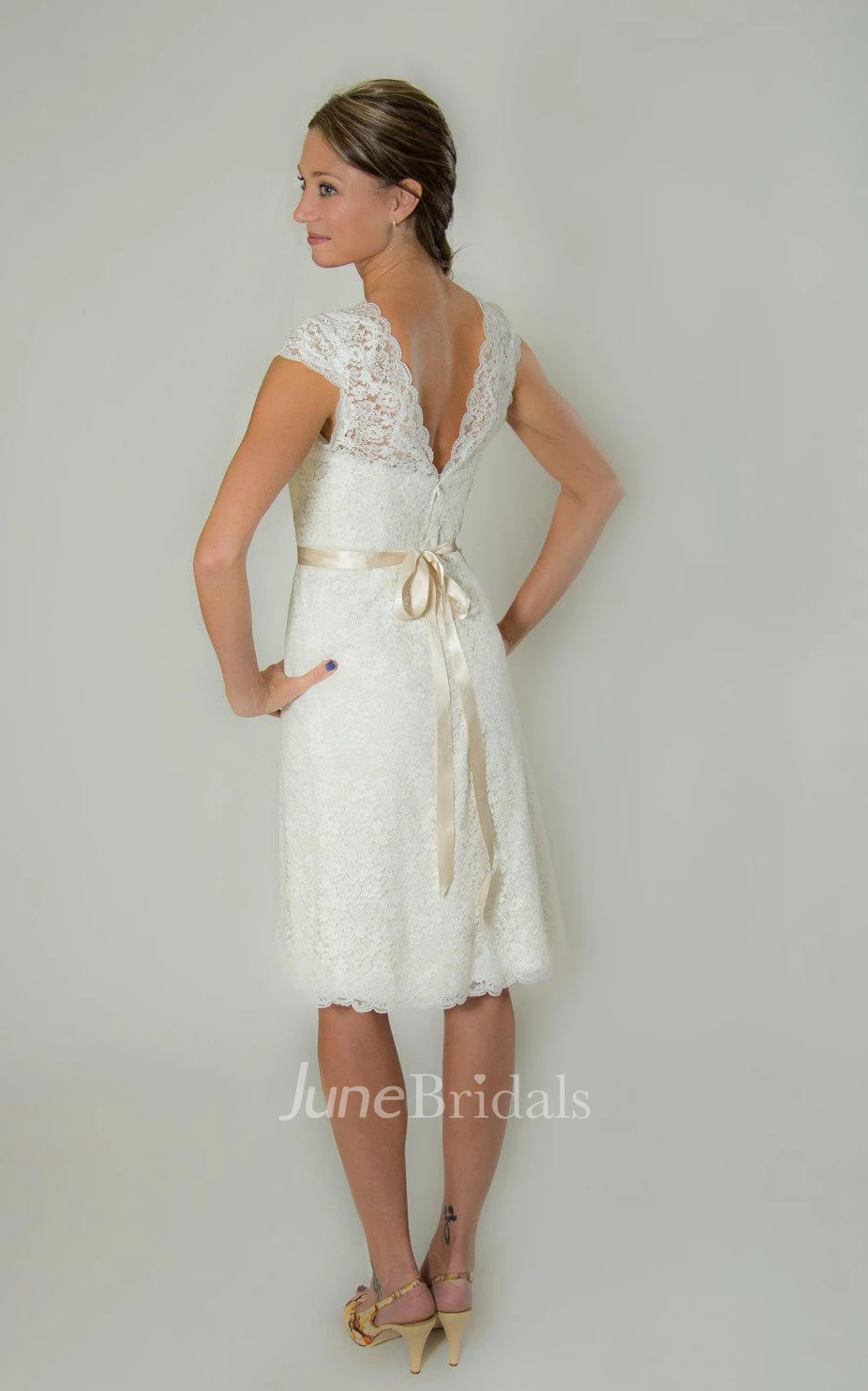 Scalloped Cap Low-V Back Lace Wedding Dress With Sash And Flower