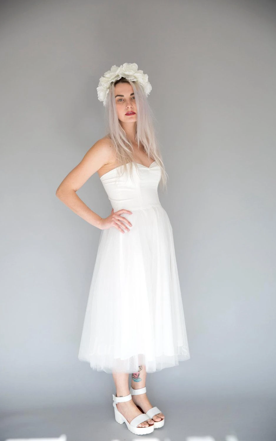 Tea-Length Tulle Ballerina Wedding Dress With Sweetheart Neckline