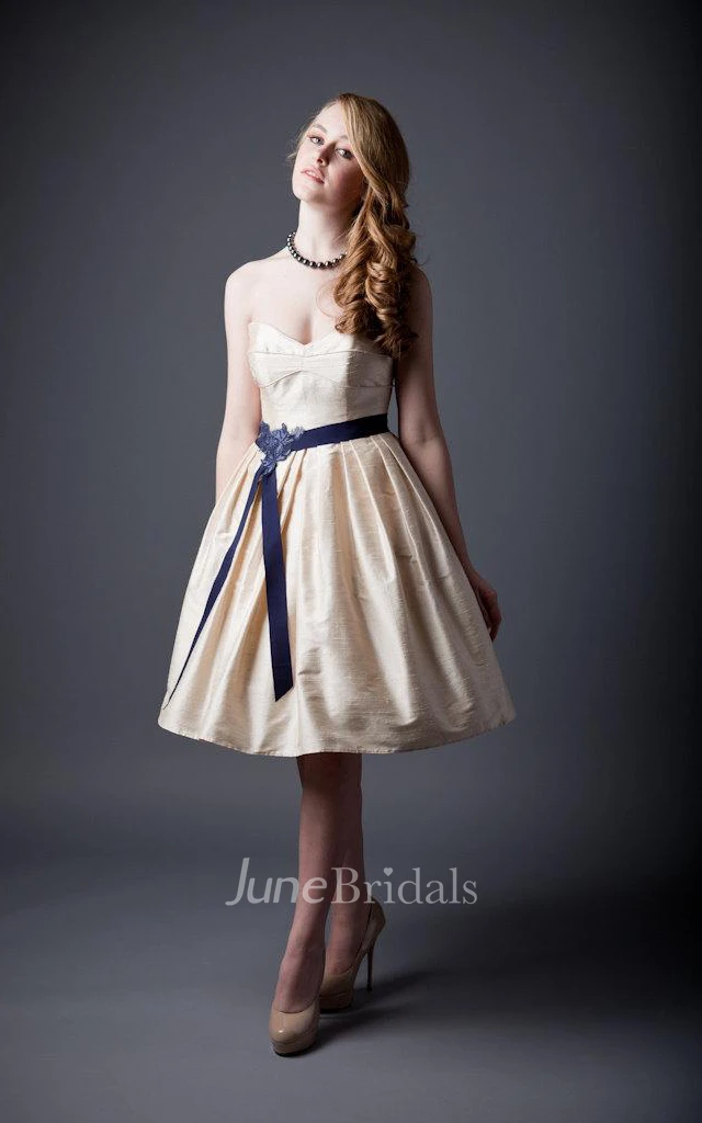 Sweetheart Empire Knee-Length Taffeta Wedding Dress With Sash And Pockets