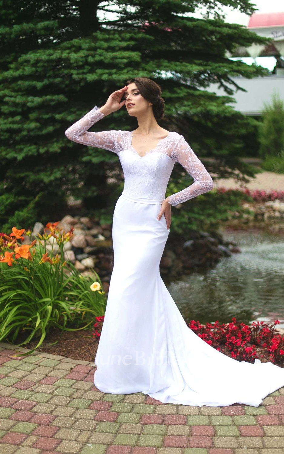 A-Line Trumpet Sweetheart V-Neck Chiffon Lace Dress With Lace-Up Back