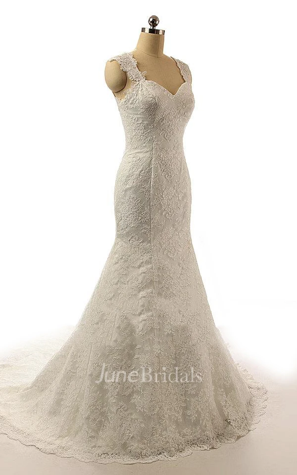 Sleeveless Sweatheart Lace Wedding Dress With Court Train