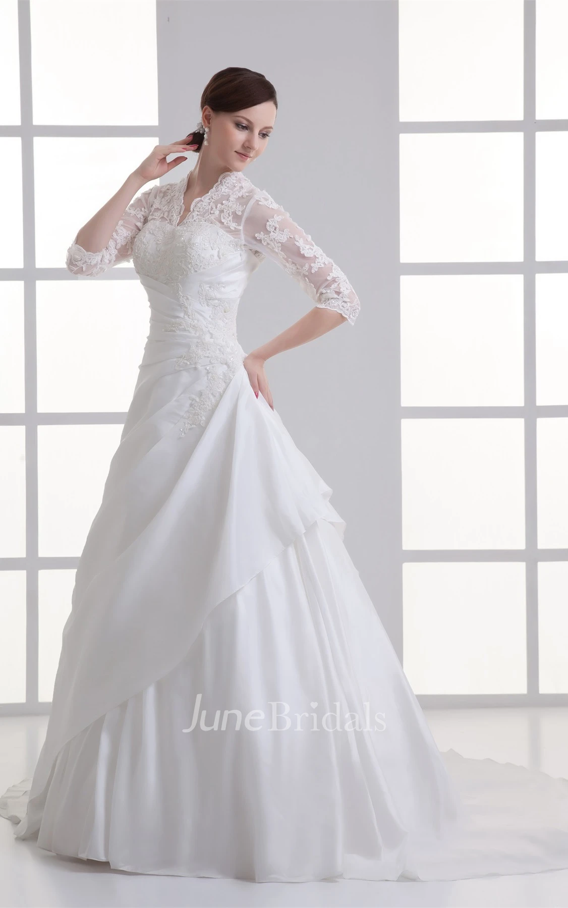 scalloped-neck lace ball a-line half-sleeve gown with beading
