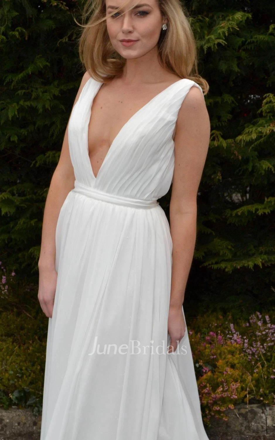 Backless Chiffon Satin Weddig Dress With Pleats Sequins