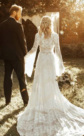 Classic Vintage A-Line Boho Lace Country Warm Wedding Dress Rustic Floral Long Sleeve V Neck Closed Back Court Train Barn Bridal Gown