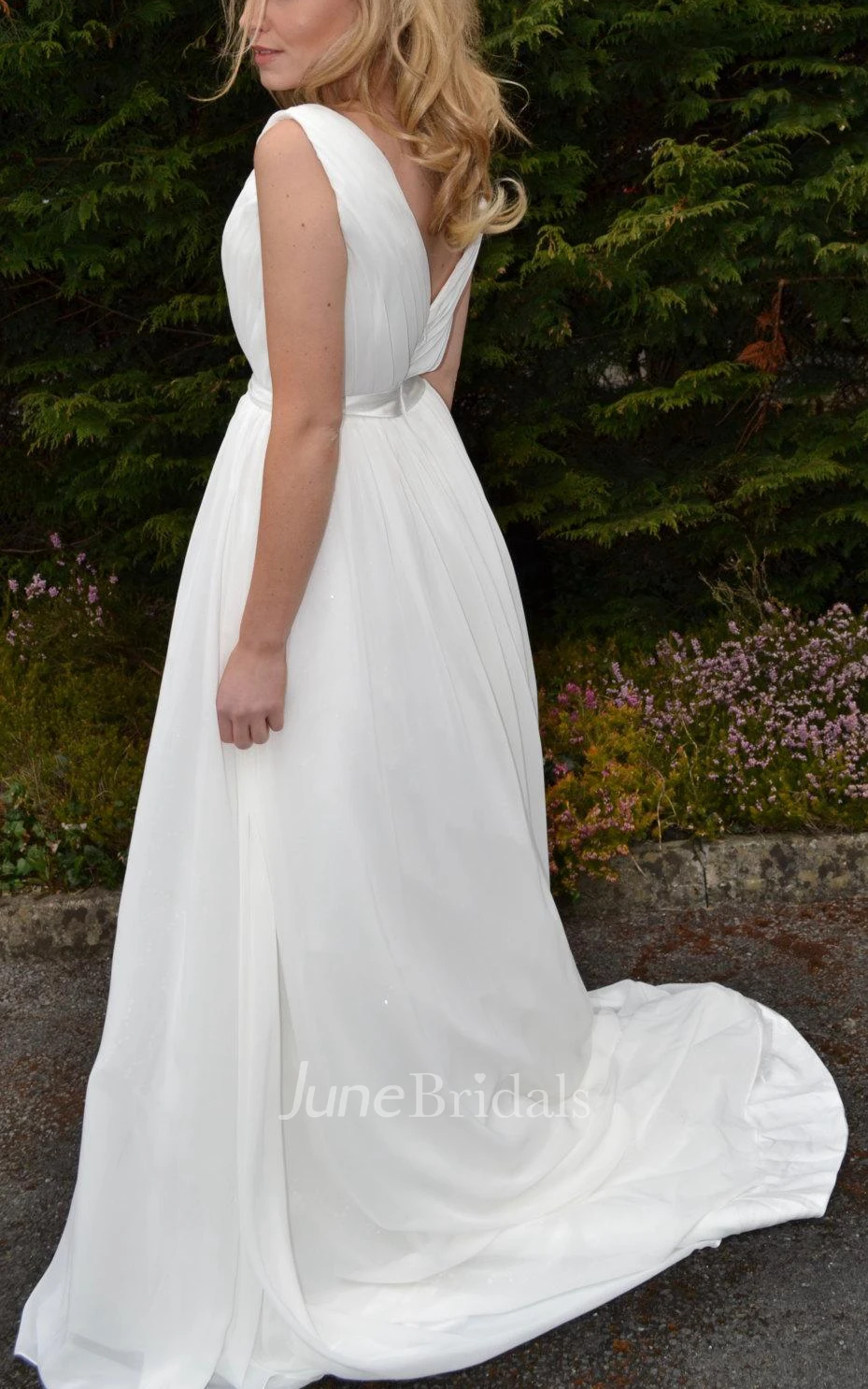 Backless Chiffon Satin Weddig Dress With Pleats Sequins