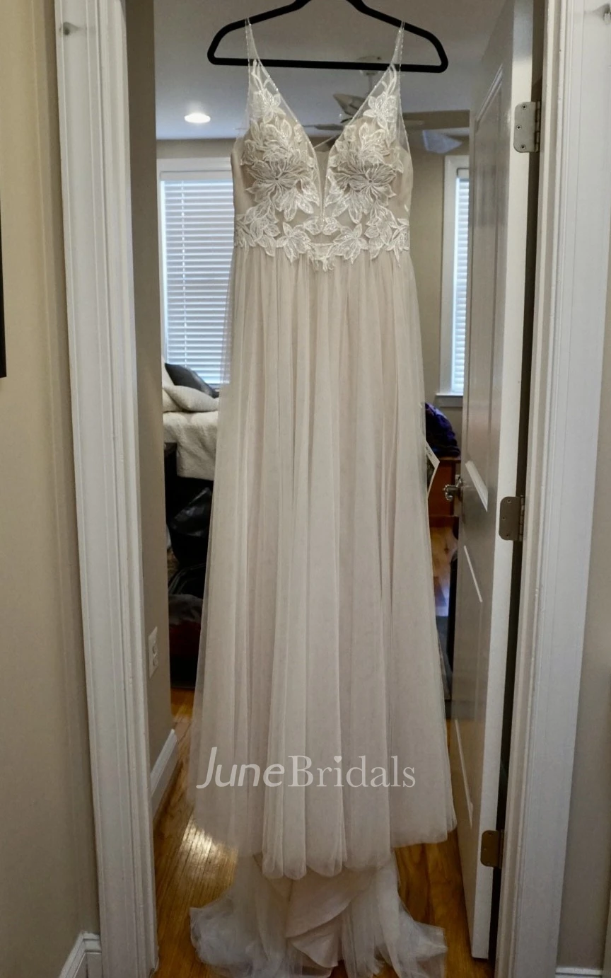Simple Classic Tulle Applique Wedding Gown Garden A-Line Backless Spaghetti Wedding Dress