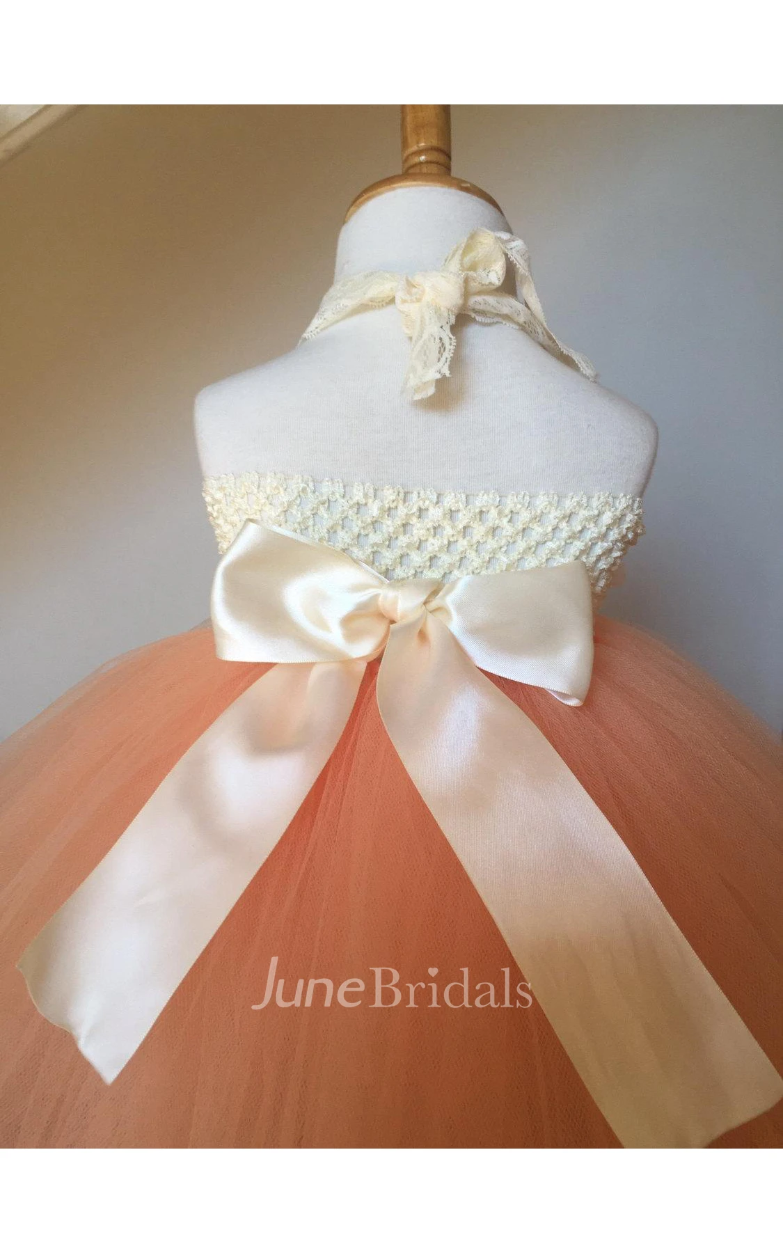 Lace Strap Sleeveless Pleated Ball Gown With Rhinestone Flower