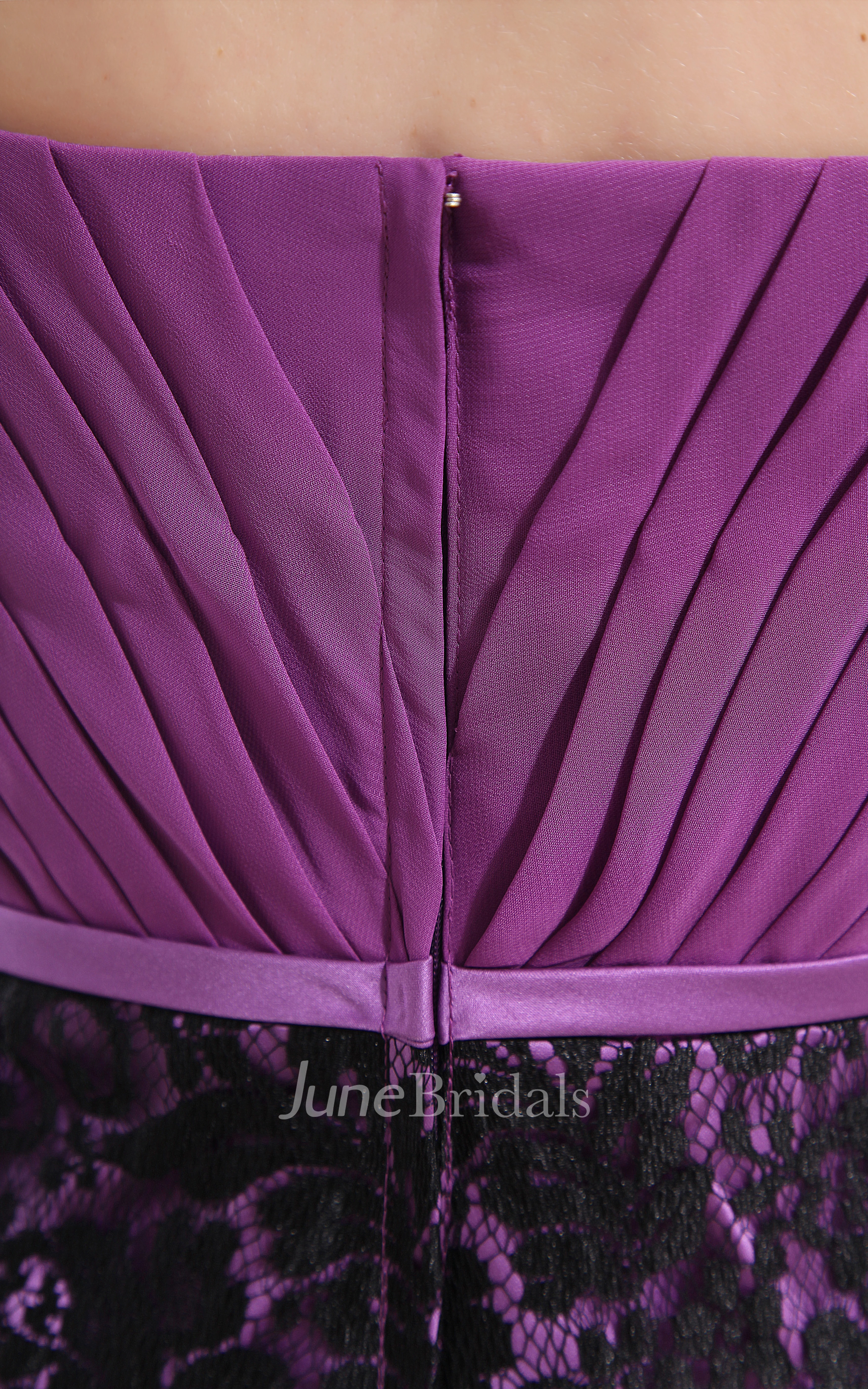 Sleeveless Criss-Cross Ruched Short Dress With Lace