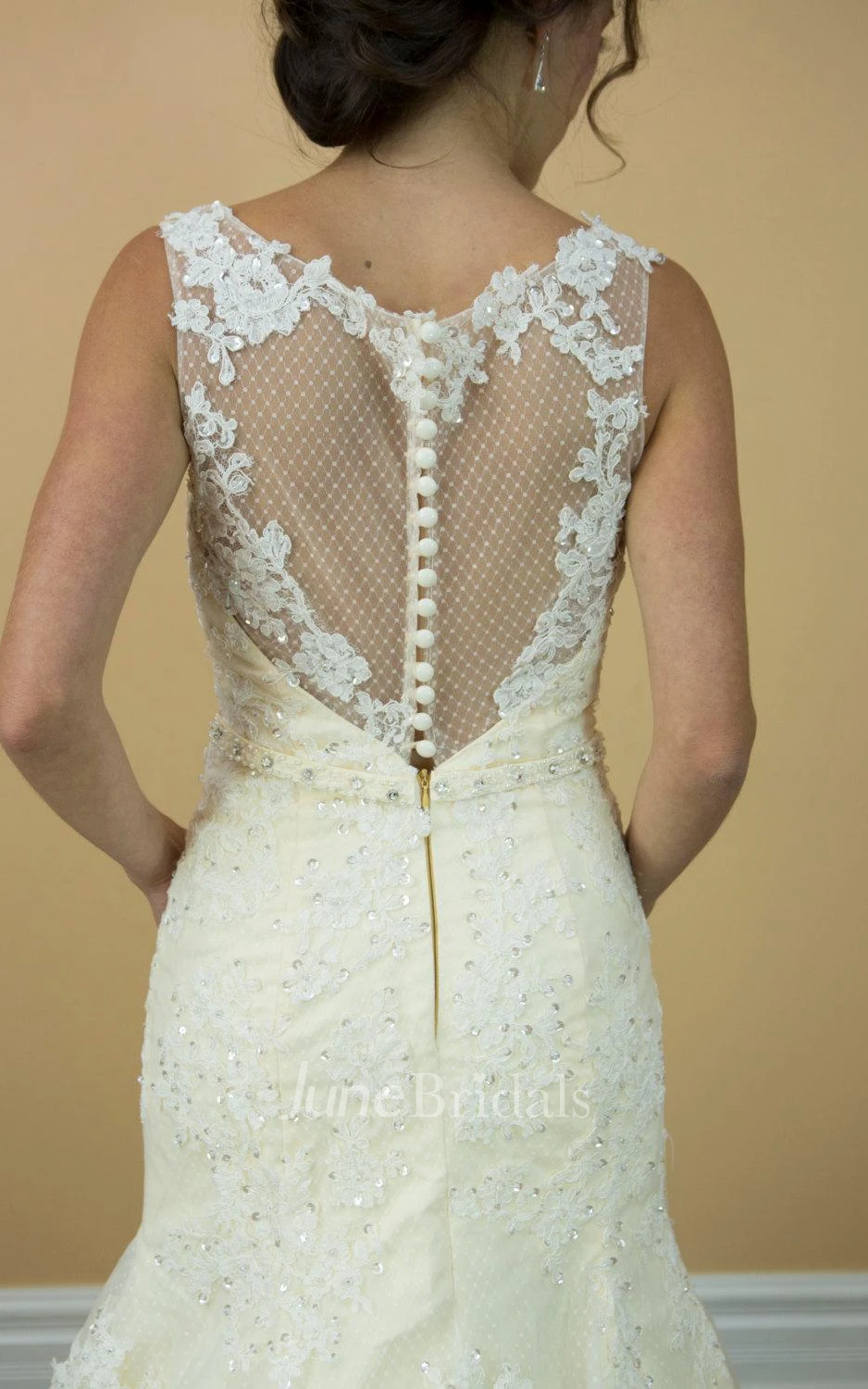 Boat Neck Sleeveless Mermaid Lace Wedding Dress With Beading