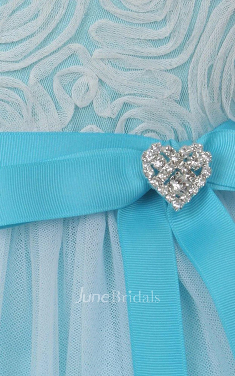 Sleeveless A-line Tulle Dress With Pleats and Bow