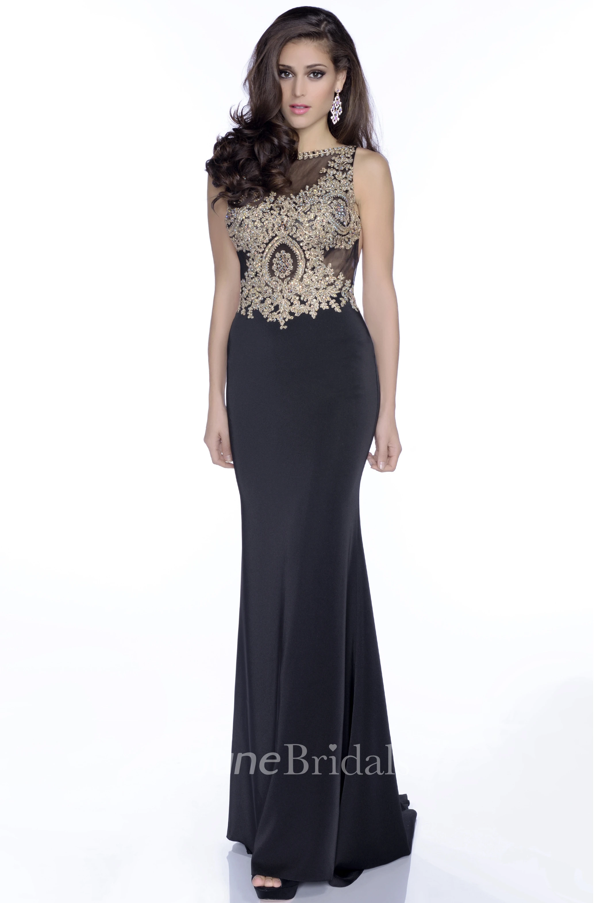 Sleeveless Open Back Form-Fitted Chiffon Prom Dress With Beadwork