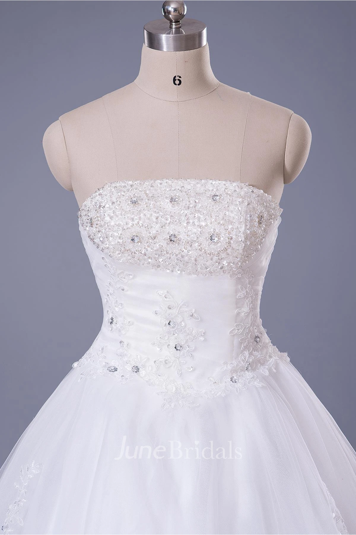 Elegant Strapless Sleeveless Wedding Dress Ball Gown With Lace Beadings