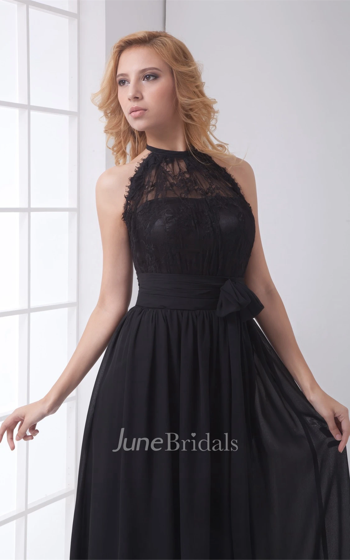High-Neck Lace Sleeveless Floor-Length Dress with Bow