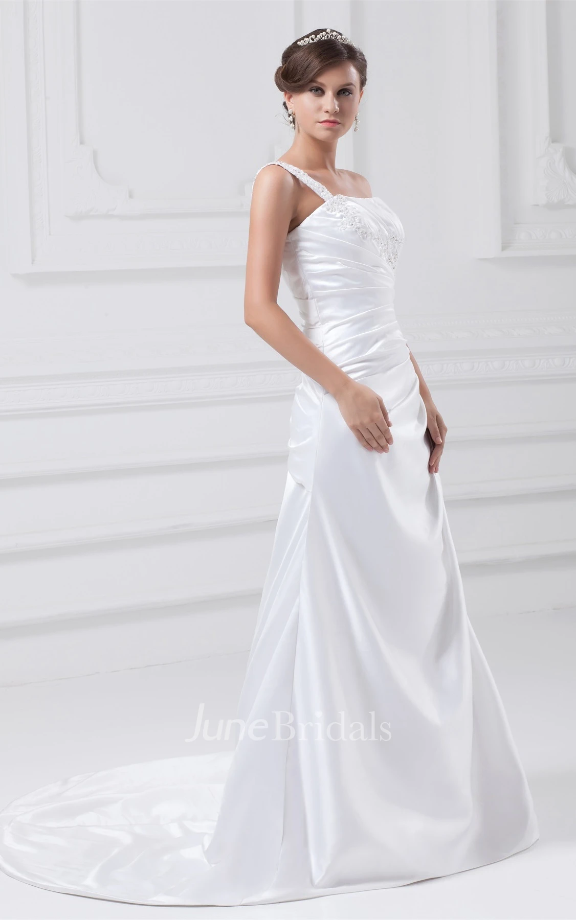 Sleeveless Side-Ruched A-Line Gown with Appliques and Single Strap