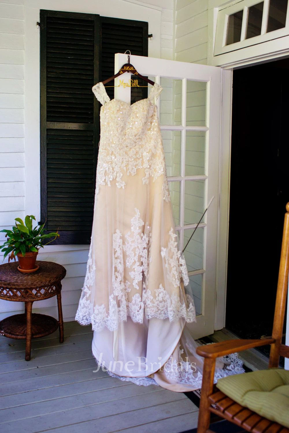 Cap Sleeve A-Line Lace Wedding Dress With Champagne Lining