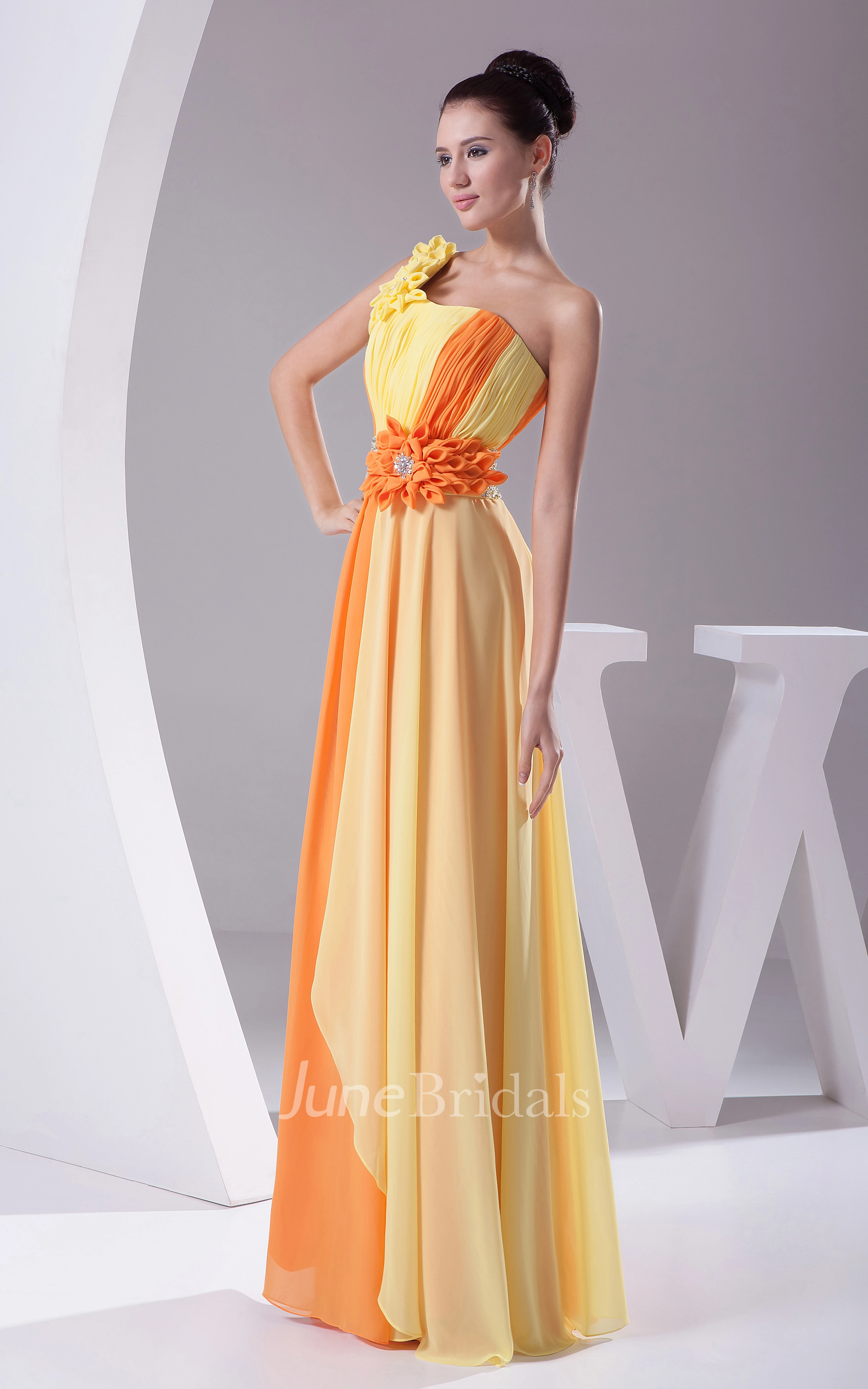 Mute-Color Floor-Length Chiffon Dress With Flower and Single Strap