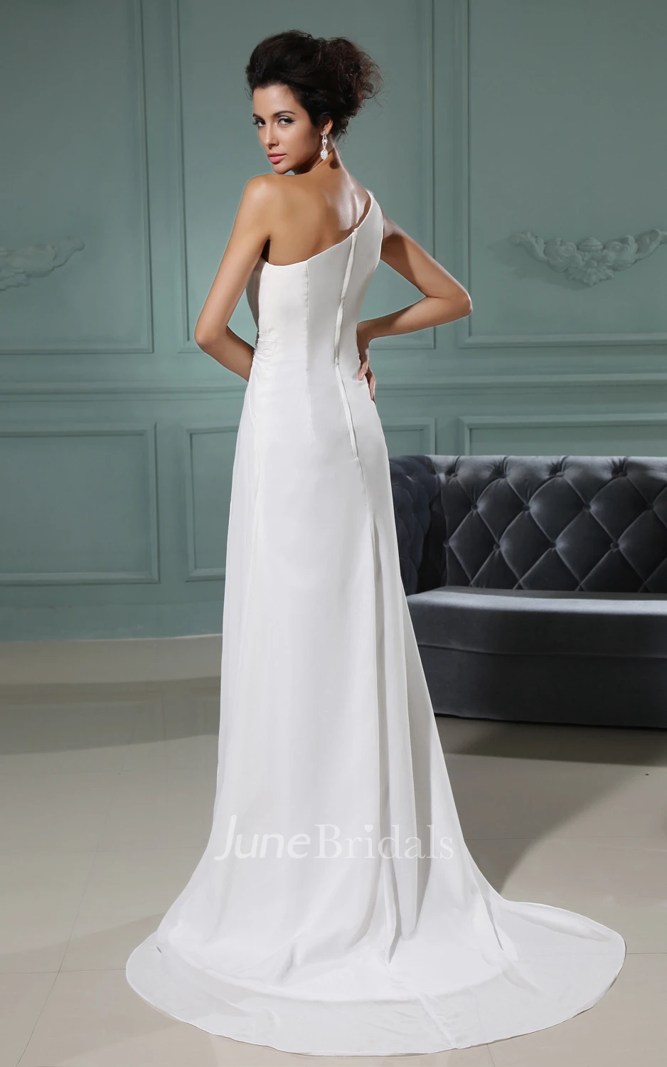 Shining Asymmetrical One-Shoulder Column Gown With Brush Train