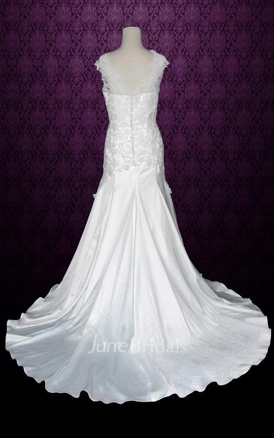 Sleeveless Sheath Long Satin Wedding Dress With Appliques And Jewel Neck