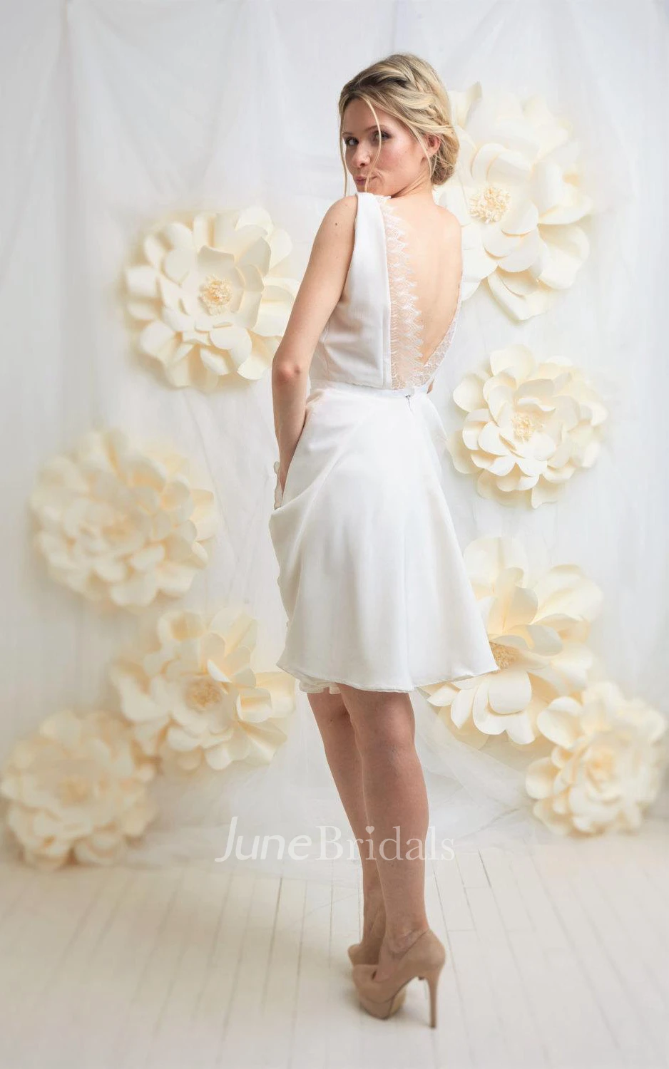 Wedding Backless And Lace Weddig Dress