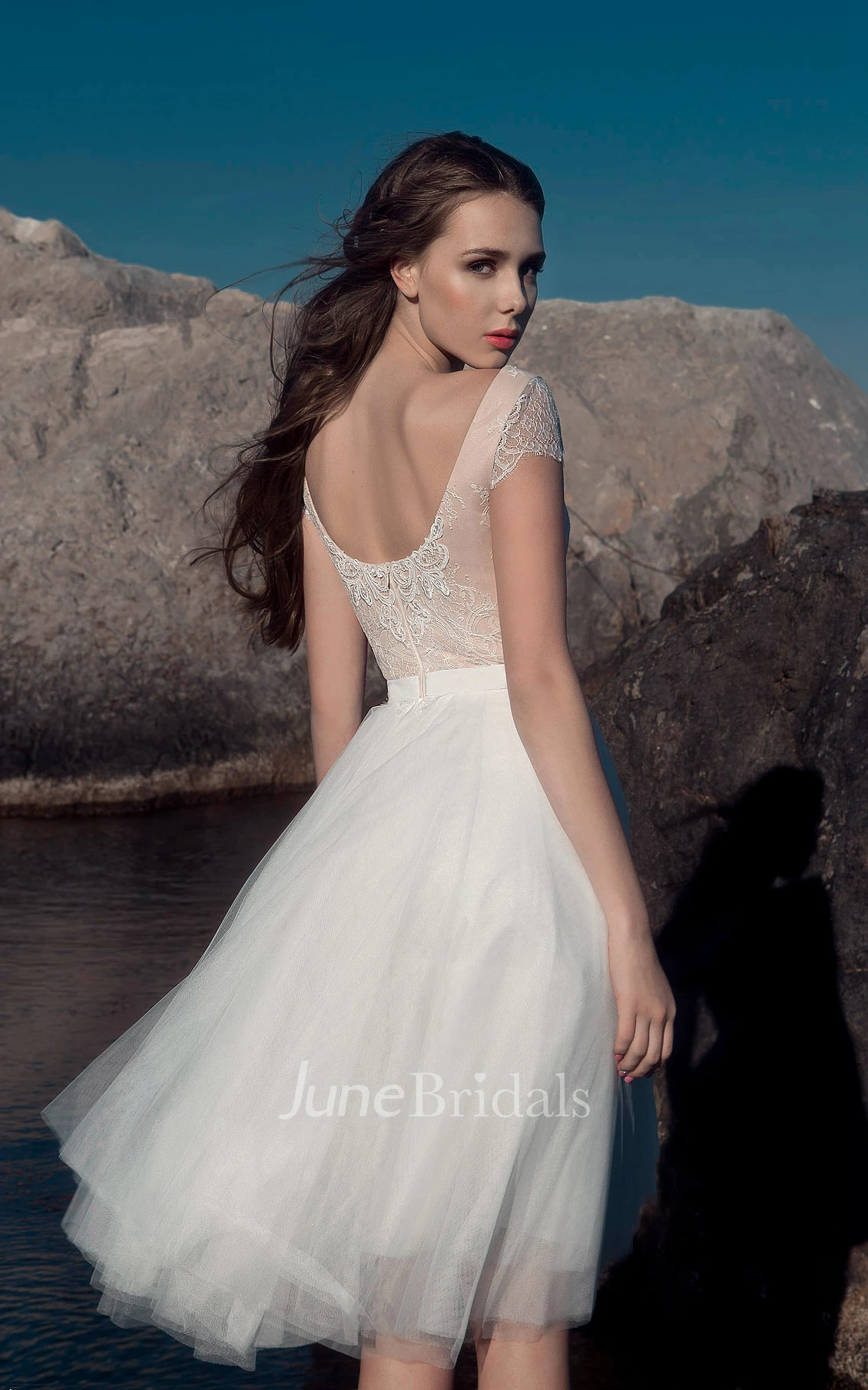 A-Line Knee-Length Scoop-Neck Cap-Sleeve Illusion Tulle Lace Dress