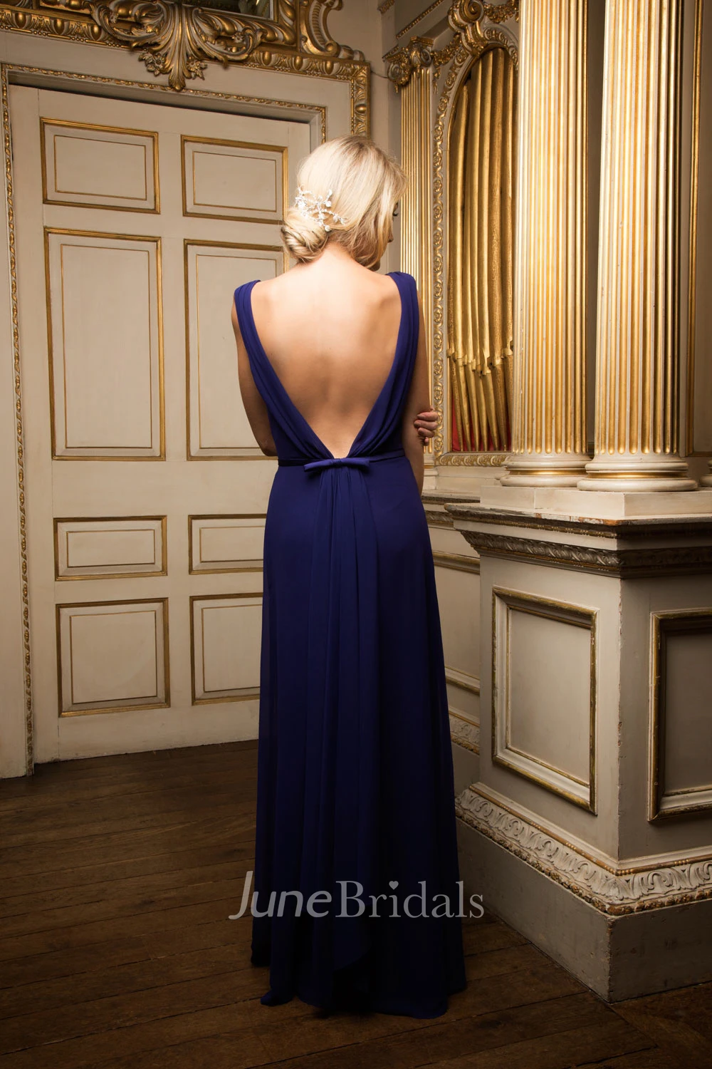Bowed Sleeveless Bateau Neck Chiffon Bridesmaid Dress With Deep-V Back