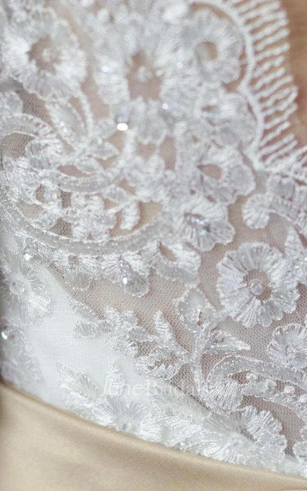 Elegant Mermaid Style V-Neck Wedding Dress With Satin Belt