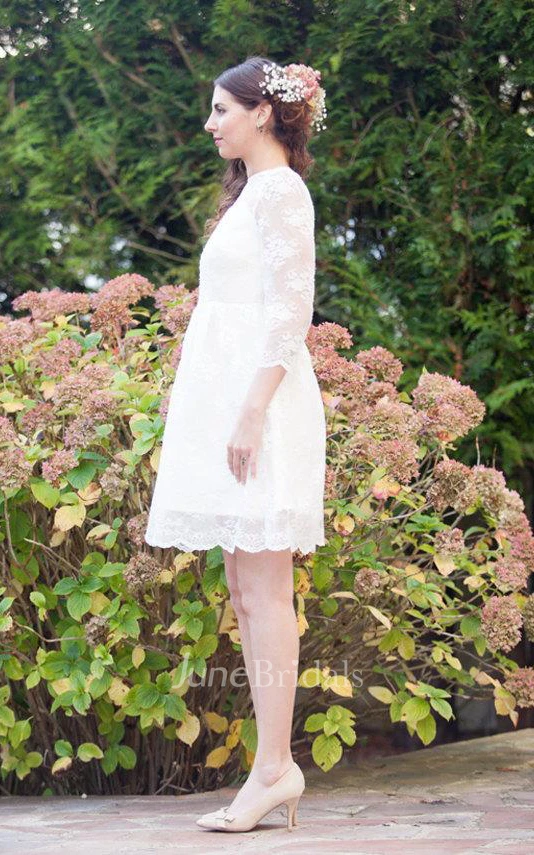 Short Knee-Length Long Sleeve Court Train Lace Satin Dress