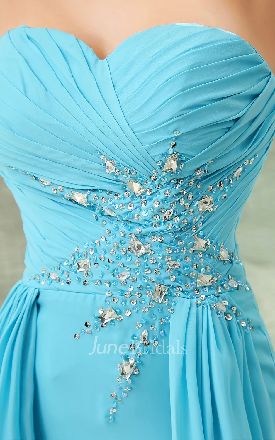 Detailed Sweetheart Sleeveless Crystal Chic Gown With Side Split