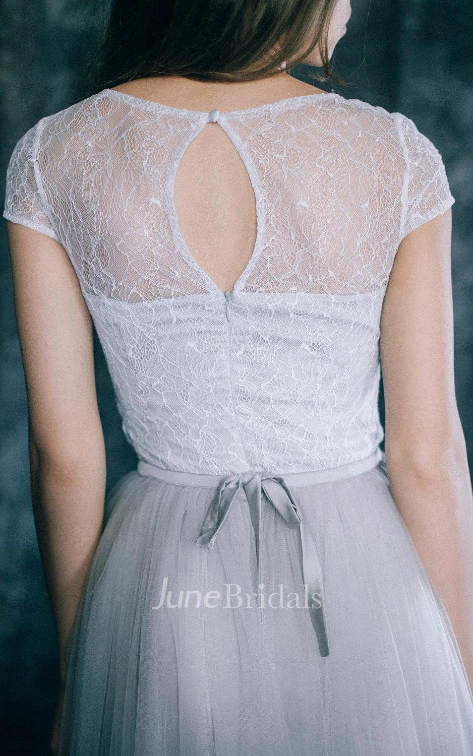 Short Cap Sleeve Tulle Lace Weddig Dress