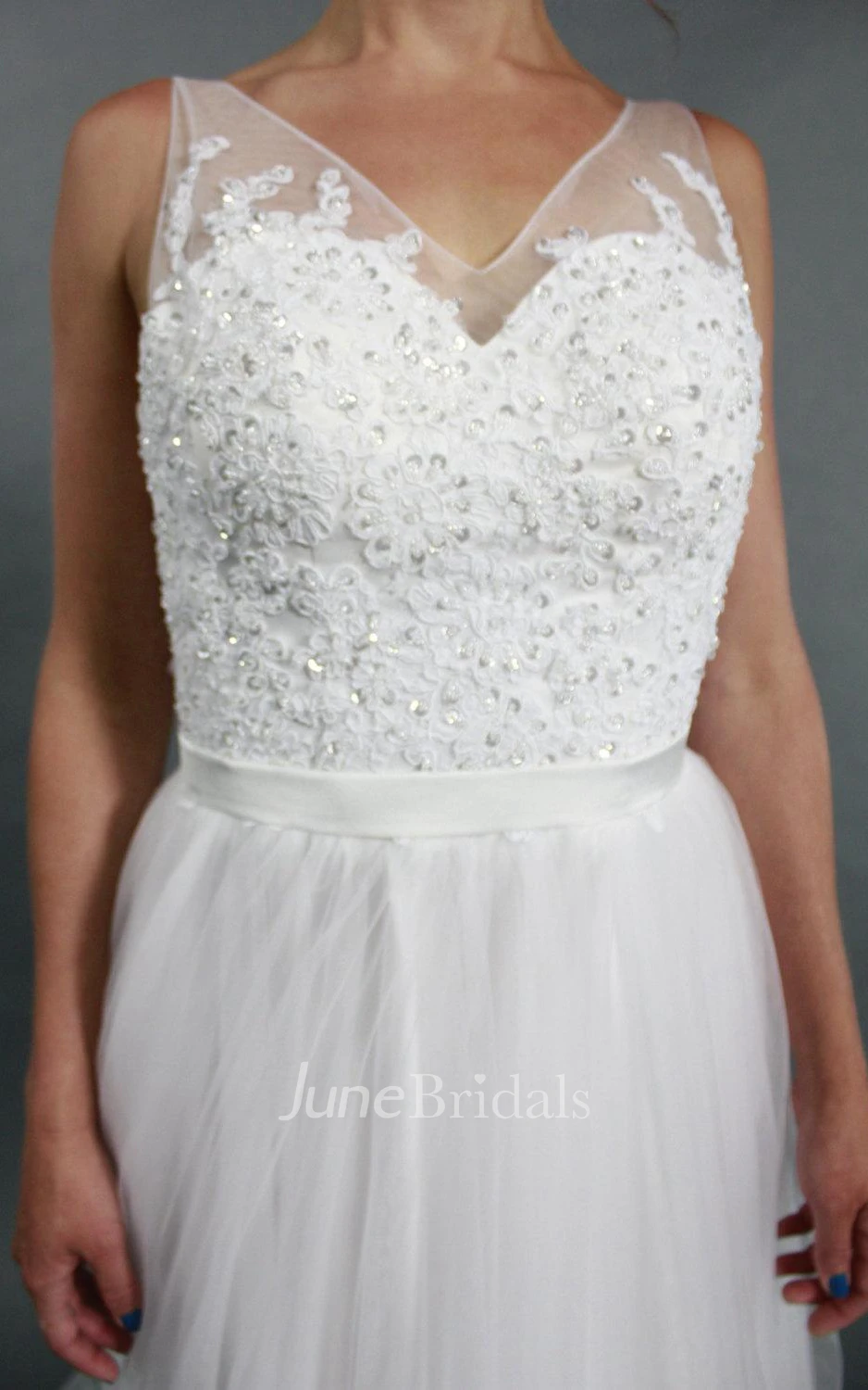 V-Neck Sleeveless Long A-Line Tulle Wedding Dress With Lace Bodice