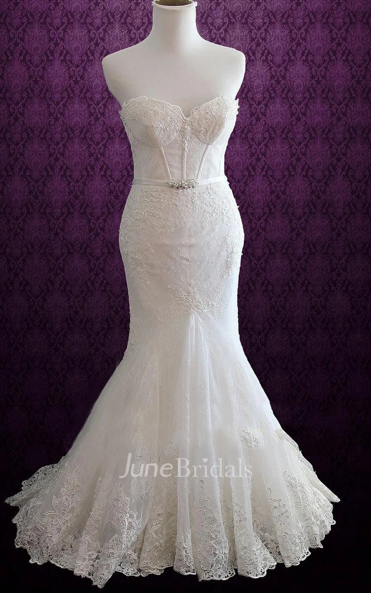 Sleeveless Sweetheart Mermaid Lace Dress With Sash And Beading